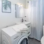 New Cattenom - For Teams & Families - 2 To 5 Beds, 3-min Parking דירה