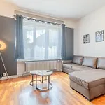 Апартаменты New Cattenom - For Teams & Families - 2 To 5 Beds, 3-min Parking Hayange