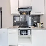 New Cattenom - For Teams & Families - 2 To 5 Beds, 3-min Parking Апартаменты *