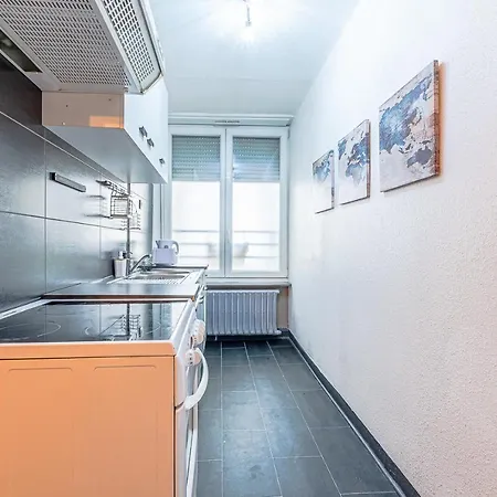 Matcha - 3 Min Parking, Wi-fi, Nespresso - Spacieux & Serein, Ideal Pros Et Familles - Spacious & Serene, Perfect For Pros & Families Hayange