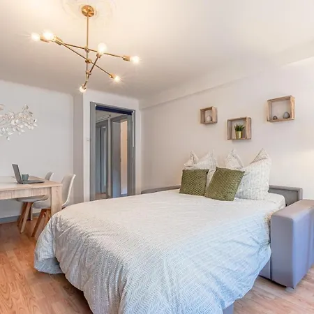 Matcha - 3 Min Parking, Wi-fi, Nespresso - Spacieux & Serein, Ideal Pros Et Familles - Spacious & Serene, Perfect For Pros & Families Apartment *