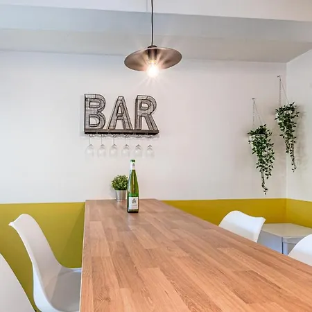 Matcha - 3 Min Parking, Wi-fi, Nespresso - Spacieux & Serein, Ideal Pros Et Familles - Spacious & Serene, Perfect For Pros & Families Hayange