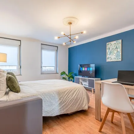Matcha - 3 Min Parking, Wi-fi, Nespresso - Spacieux & Serein, Ideal Pros Et Familles - Spacious & Serene, Perfect For Pros & Families Apartment Hayange