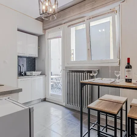 Matcha - 3 Min Parking, Wi-fi, Nespresso - Spacieux & Serein, Ideal Pros Et Familles - Spacious & Serene, Perfect For Pros & Families