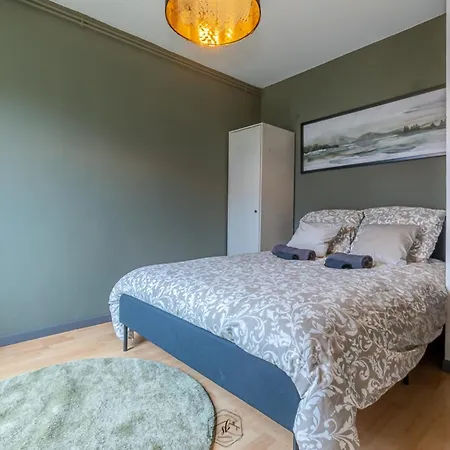 Διαμέρισμα 1 & 5 Appts - 1 A 4 Lits - 1 A 7 Pers - Max 31 Pers - 1 Immeuble - Confort, Flexibilite ------ - 1 & 5 Apts - 1 To 4 Beds - 1 To 7 Guests - Up To 31 - Same Building -- Cattenom Hayange