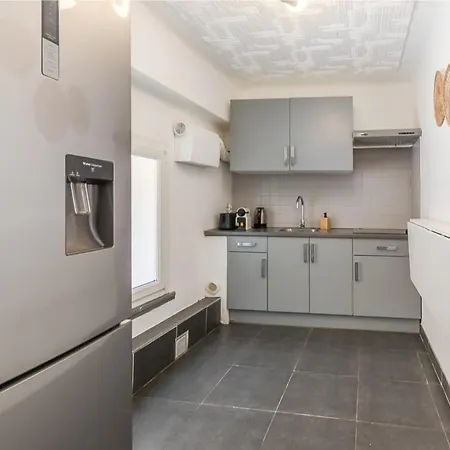 1 & 5 Appts - 1 A 4 Lits - 1 A 7 Pers - Max 31 Pers - 1 Immeuble - Confort, Flexibilite ------ - 1 & 5 Apts - 1 To 4 Beds - 1 To 7 Guests - Up To 31 - Same Building -- Cattenom * Hayange