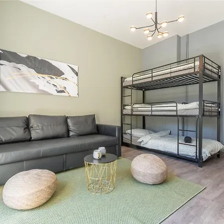 Διαμέρισμα 1 & 5 Appts - 1 A 4 Lits - 1 A 7 Pers - Max 31 Pers - 1 Immeuble - Confort, Flexibilite ------ - 1 & 5 Apts - 1 To 4 Beds - 1 To 7 Guests - Up To 31 - Same Building -- Cattenom