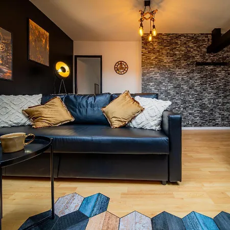 New Cattenom - For Teams & Families - 2 To 7 Beds, 3-min Parking Apartment *