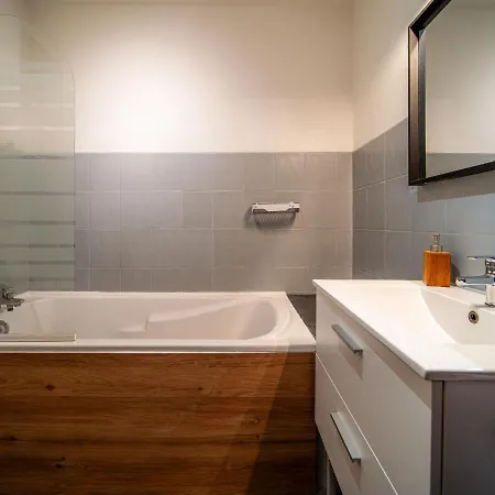 Apartment New Cattenom - For Teams & Families - 2 To 7 Beds, 3-min Parking