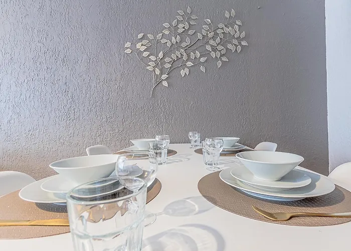 아파트 New Cattenom - For Teams & Families - 2 To 5 Beds, 3-min Parking Hayange