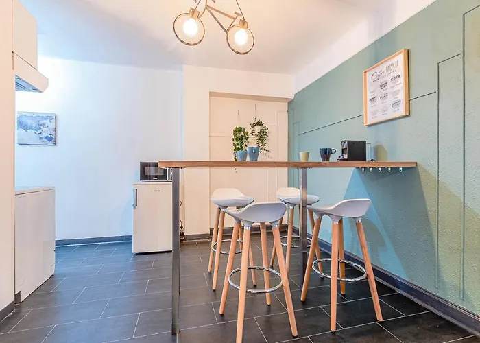 Cattenom 2 A 5 Lits Parking A 3 Min Wi Fi Ideal Equipes Pros Et Familles - 2 To 5 Beds Perfect For Workers And Families 公寓 Hayange