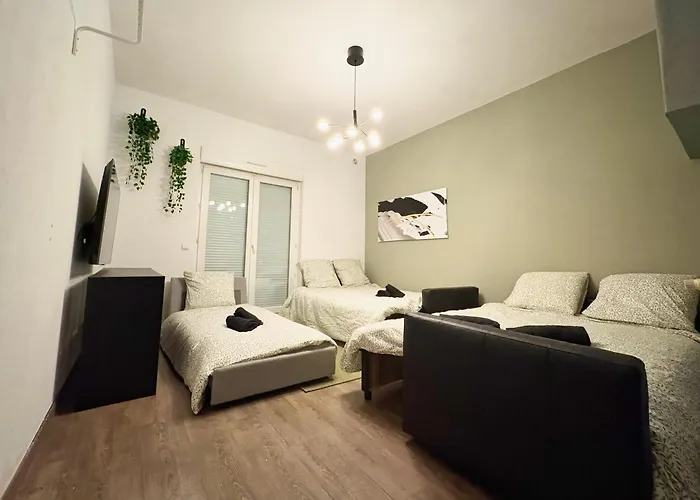 New Cattenom - For Teams & Families - 2 To 5 Beds, 3-min Parking