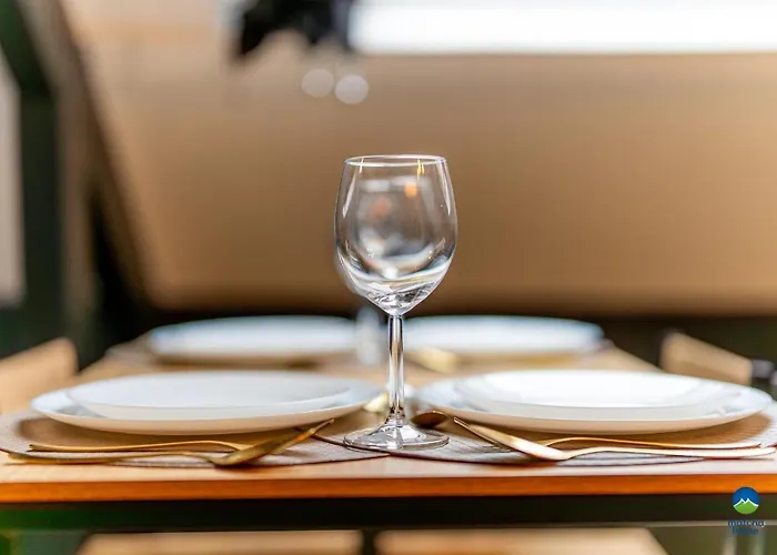 New Cattenom - For Teams & Families - 2 To 5 Beds, 3-min Parking 아파트